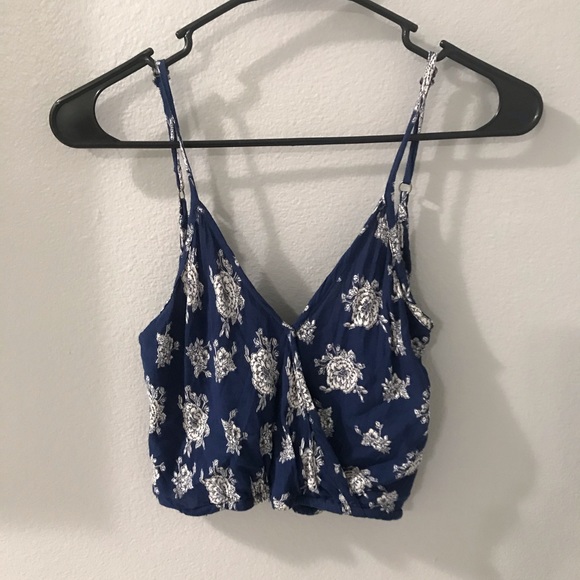 8 item women’s top bundle - Picture 5 of 9